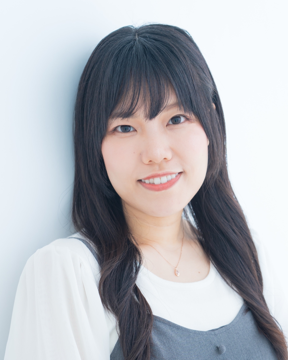 鳴川慶_上半身.JPG